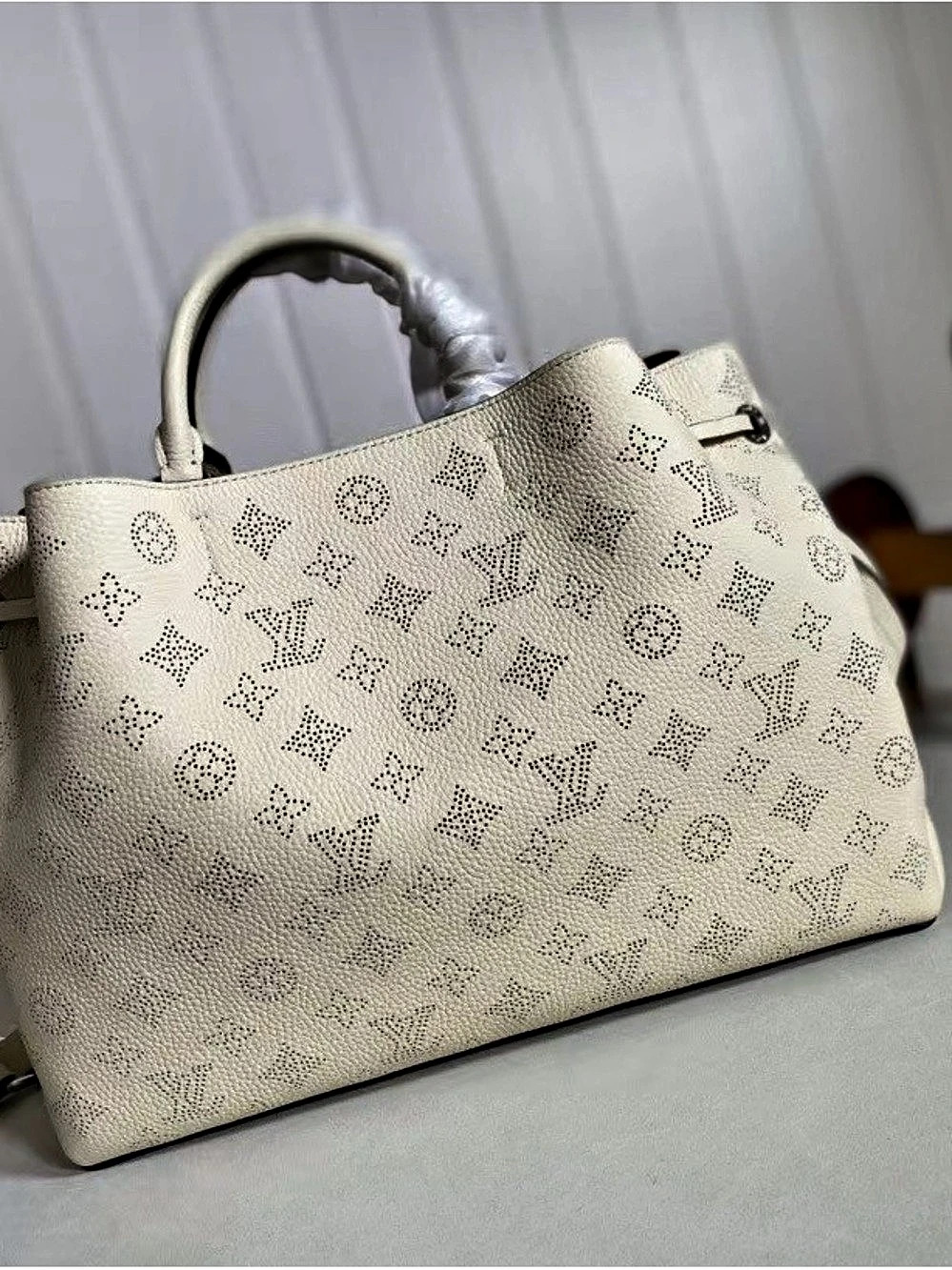 🥃LV Women's Classic
 BELLA Tote Bag